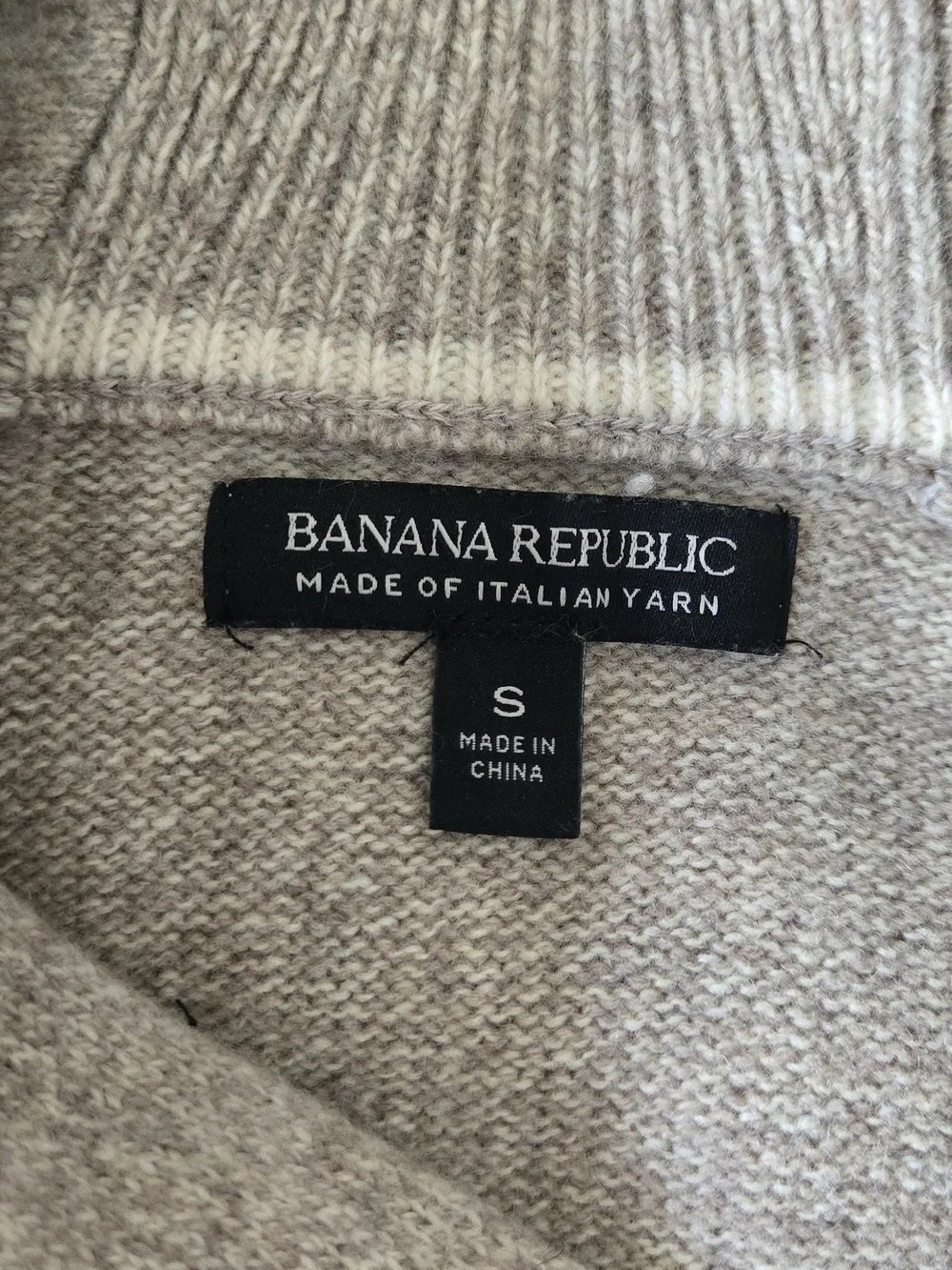 Banana Republic Men's Camel Tan Knit Sweater